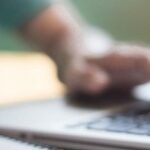 Dobre praktyki pomagające zachować bezpieczeństwo danych podczas lekcji online