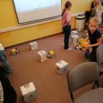 Omijanie przeszkody –  wytyczanie trasy robota – Laboratoria Przyszłości